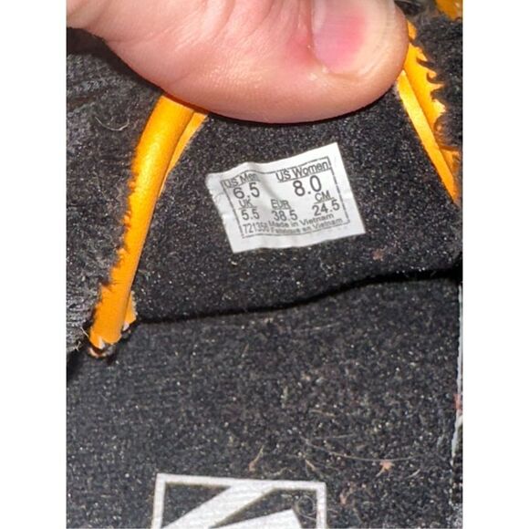 Vans Old Skool MTE Mens Size 6.5 and Women’s 8 Leather All Weather Skate Apricot - Picture 9 of 9